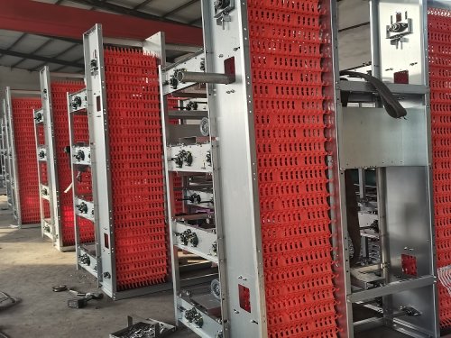 自動(dòng)撿蛋機(jī)運(yùn)行速度穩(wěn)定破蛋率低